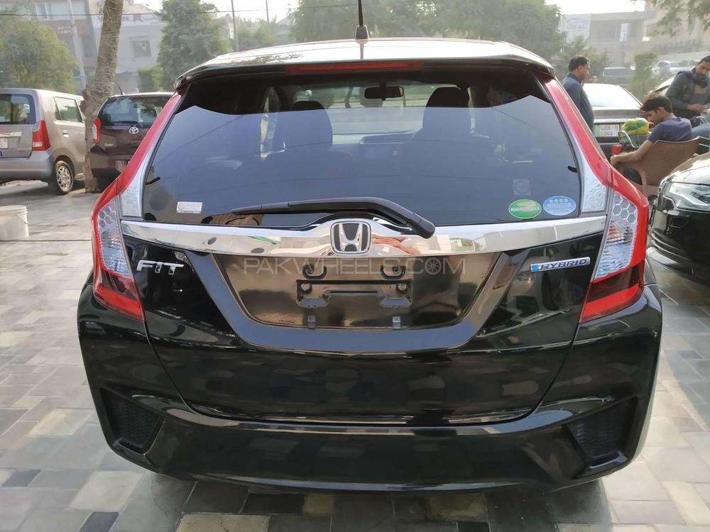Honda Fit 2016 for Sale in Lahore Honda Fit 2016 for Sale in Lahore Image-14