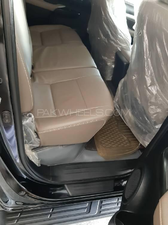 Toyota Hilux 2018 for Sale in Liaqat Pur Toyota Hilux 2018 for Sale in Liaqat Pur Image-5