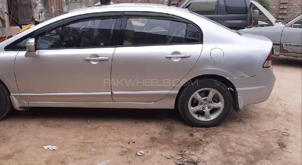 Honda Civic 2011 for Sale in Sukkur Honda Civic 2011 for Sale in Sukkur Image-2