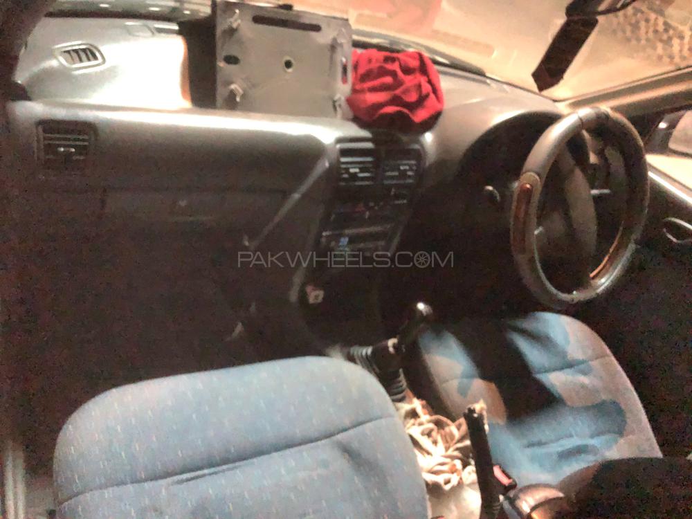 Suzuki Cultus 2001 for Sale in Sargodha Suzuki Cultus 2001 for Sale in Sargodha Image-6