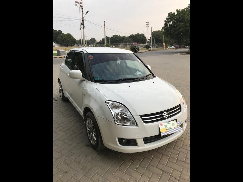 سوزوکی سوئفٹ 2012 for Sale in کراچی سوزوکی سوئفٹ 2012 for Sale in کراچی Image-4