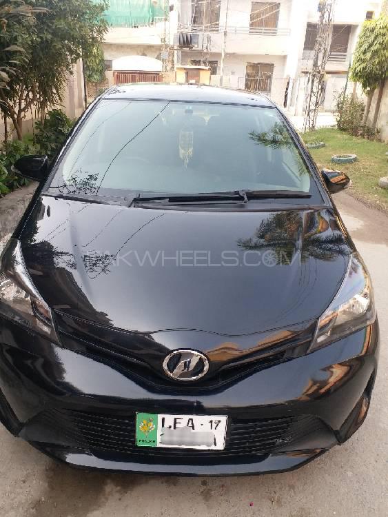 Toyota Vitz 2014 for Sale in Lahore Toyota Vitz 2014 for Sale in Lahore Image-4