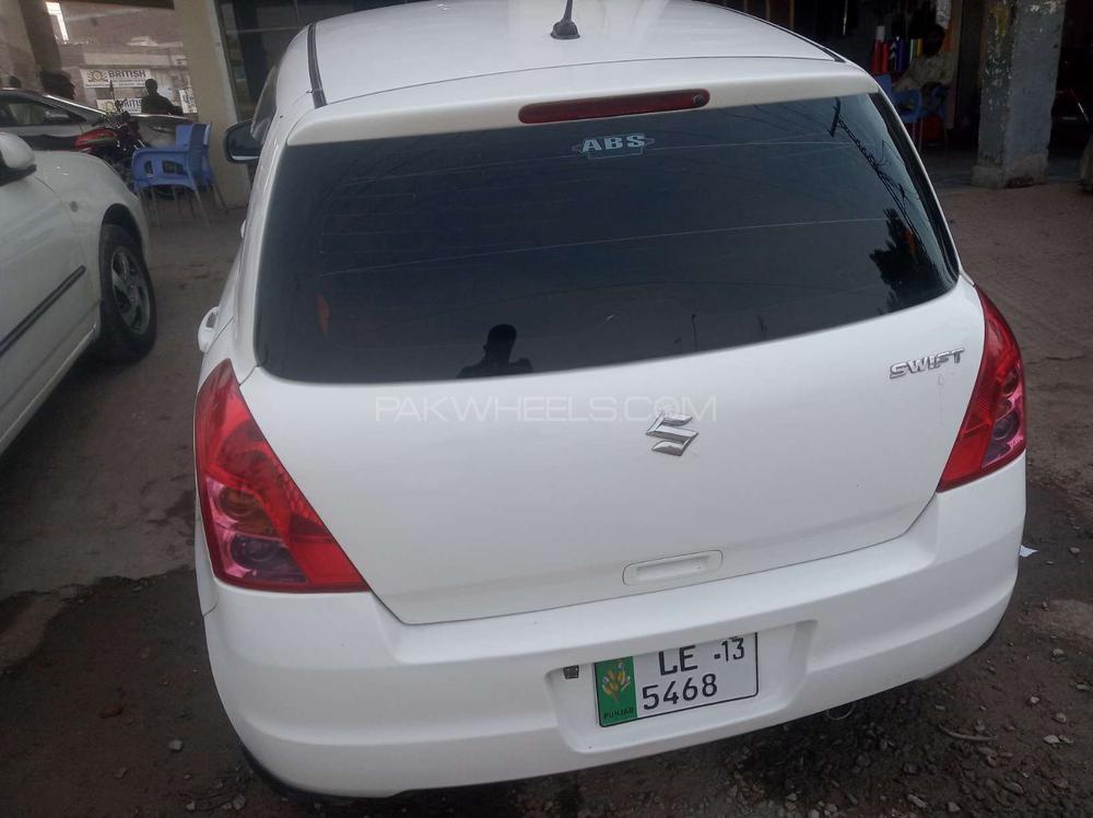 Suzuki Swift 2013 for Sale in Faisalabad Suzuki Swift 2013 for Sale in Faisalabad Image-2