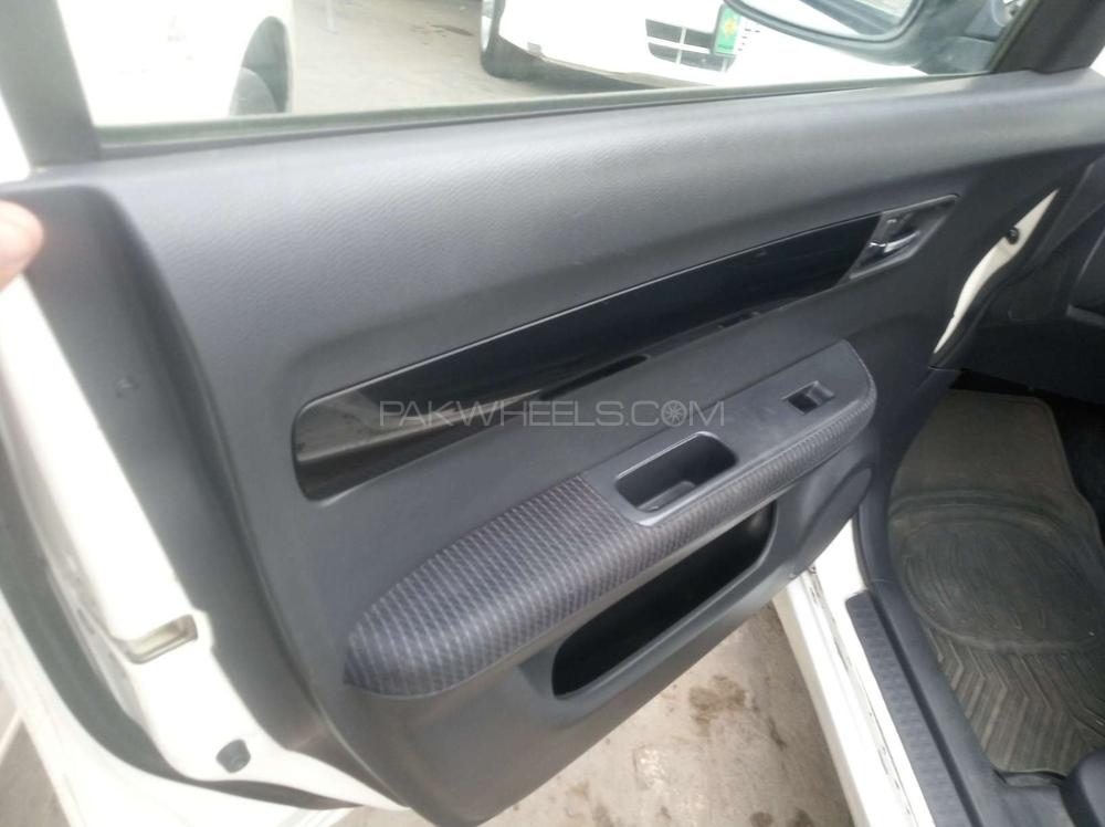 Suzuki Swift 2013 for Sale in Faisalabad Suzuki Swift 2013 for Sale in Faisalabad Image-5