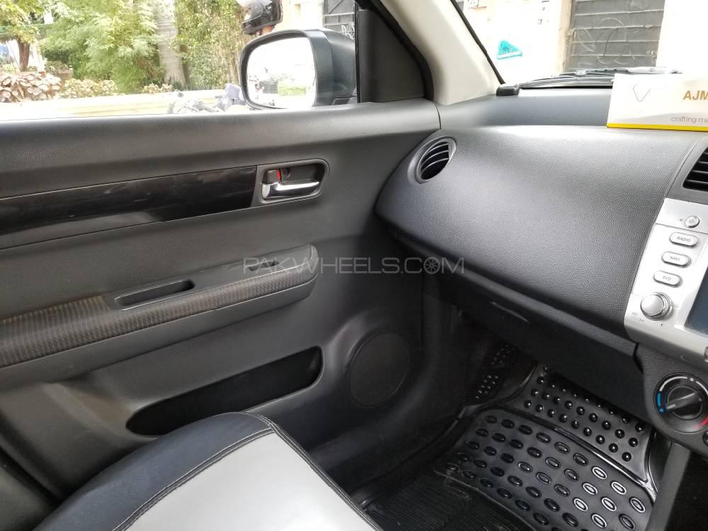 Suzuki Swift 2015 for Sale in Karachi Suzuki Swift 2015 for Sale in Karachi Image-8