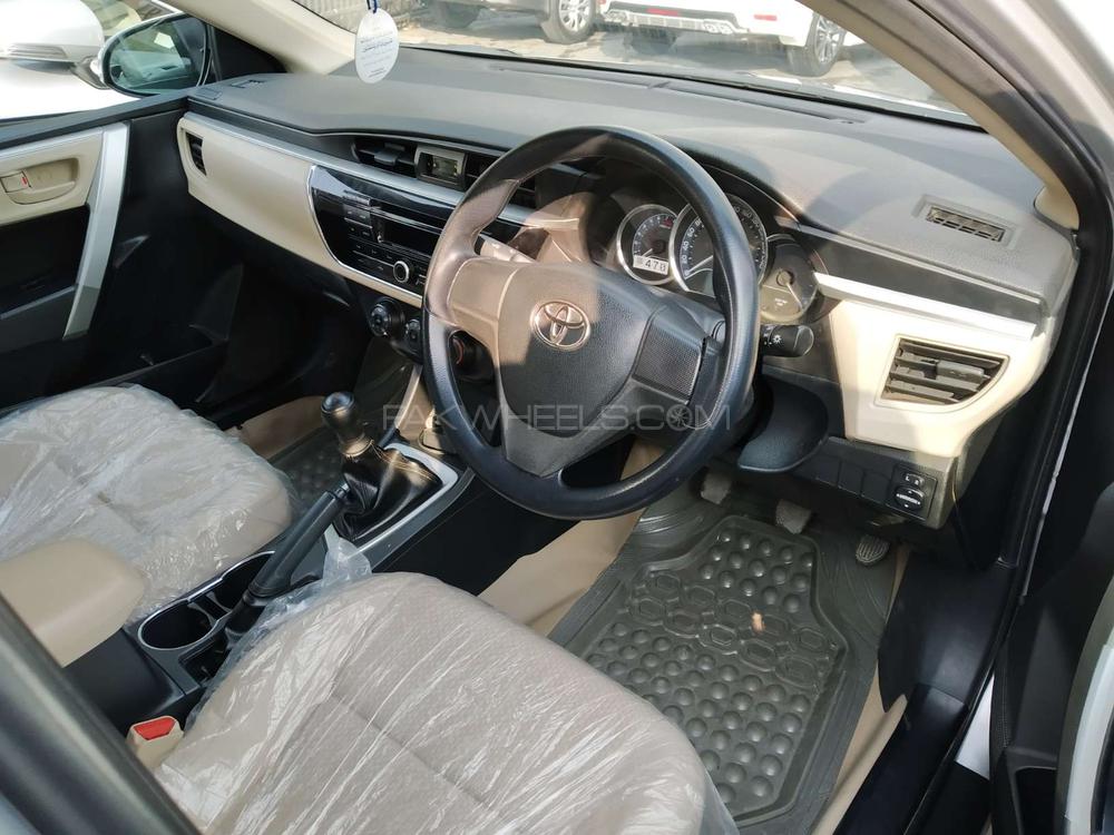 Toyota Corolla 2017 for Sale in Lahore Toyota Corolla 2017 for Sale in Lahore Image-4