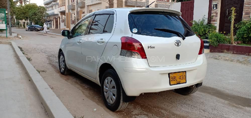 Toyota Vitz 2010 for Sale in Karachi Image-1