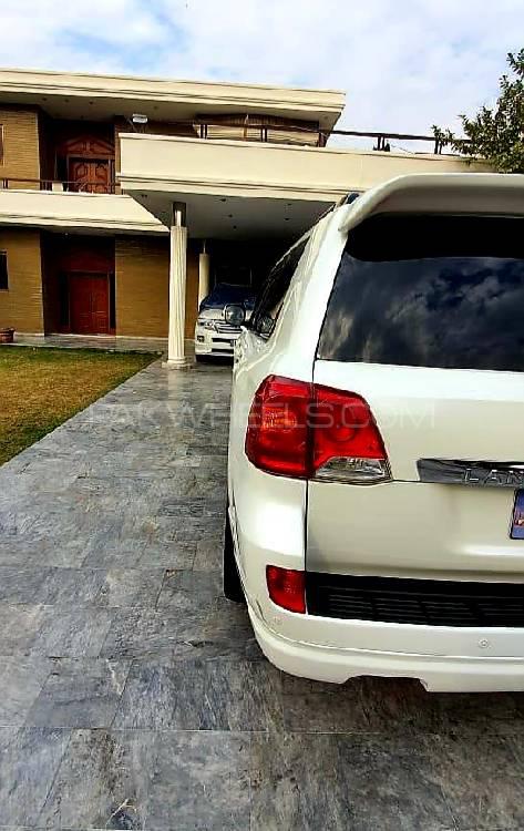 Toyota Land Cruiser 2012 for Sale in Lahore Toyota Land Cruiser 2012 for Sale in Lahore Image-2