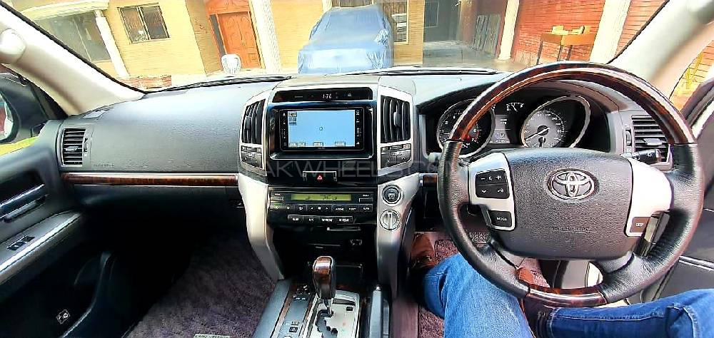 Toyota Land Cruiser 2012 for Sale in Lahore Toyota Land Cruiser 2012 for Sale in Lahore Image-10