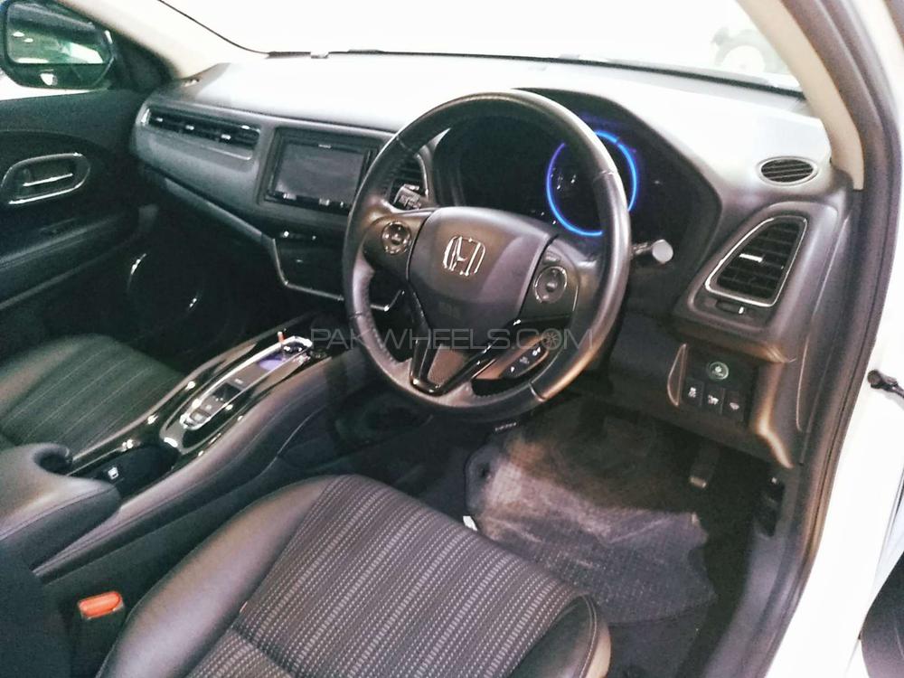 Honda Vezel 2014 for Sale in Rawalpindi Honda Vezel 2014 for Sale in Rawalpindi Image-7