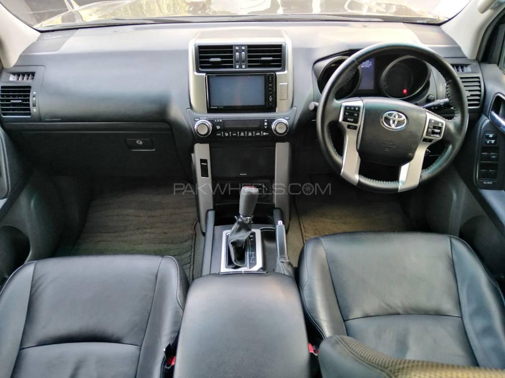 Toyota Prado 2011 for Sale in Karachi Toyota Prado 2011 for Sale in Karachi Image-12