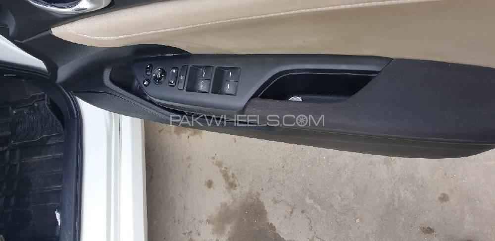 Honda Civic 2017 for Sale in Islamabad Honda Civic 2017 for Sale in Islamabad Image-5