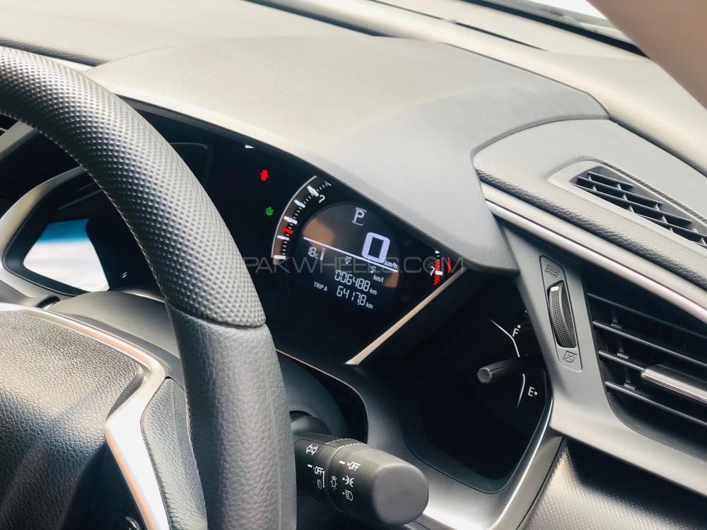 Honda Civic 2019 for Sale in Islamabad Honda Civic 2019 for Sale in Islamabad Image-6