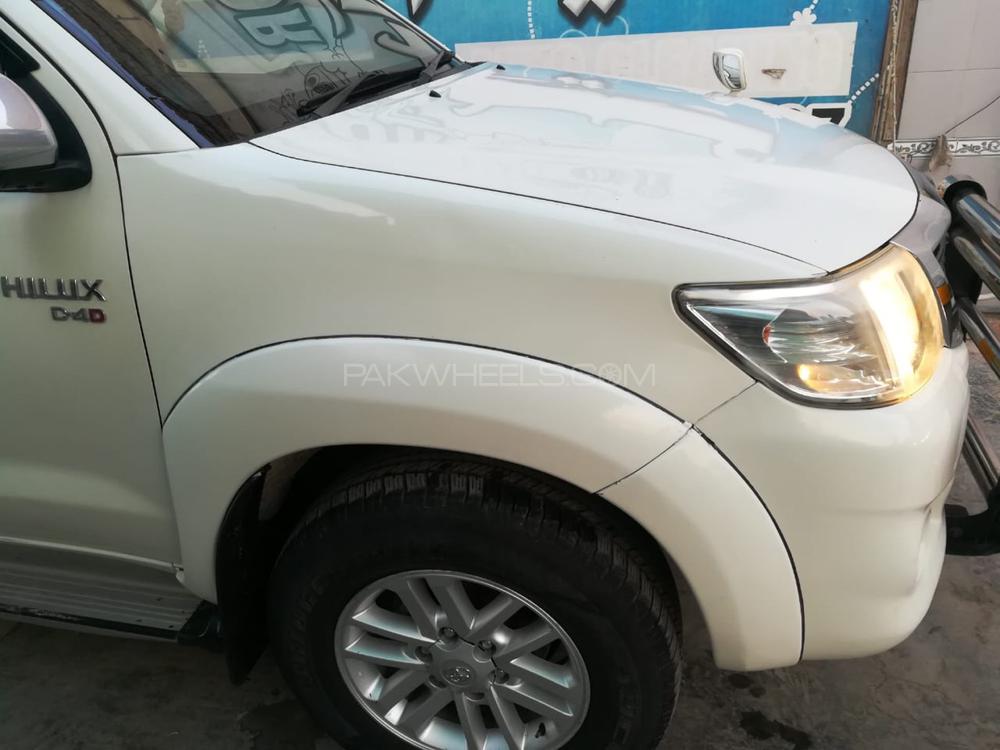 Toyota Hilux 2014 for Sale in Vehari Image-1