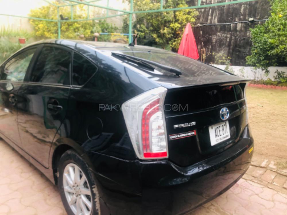 Toyota Prius 2013 for Sale in Rawalpindi Toyota Prius 2013 for Sale in Rawalpindi Image-7