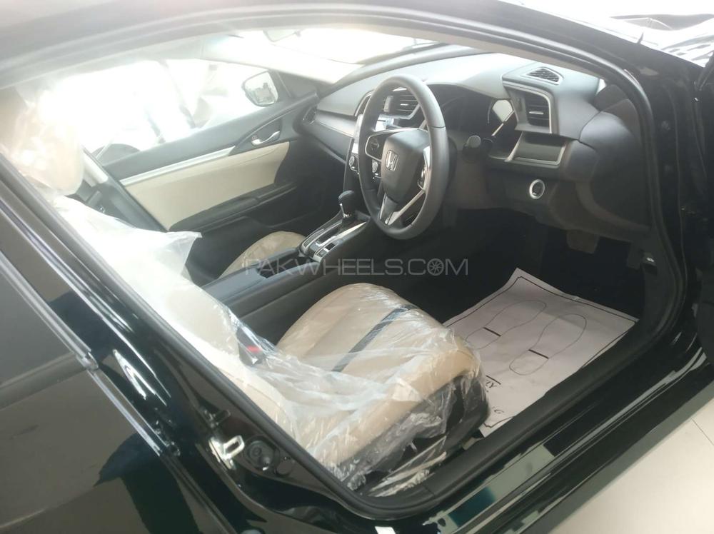 Honda Civic 2019 for Sale in Faisalabad Honda Civic 2019 for Sale in Faisalabad Image-8