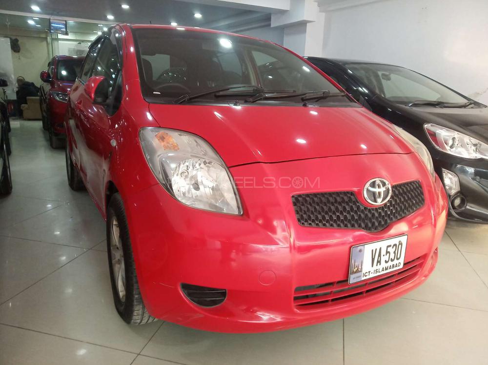Toyota Yaris 2007 for Sale in Islamabad Image-1