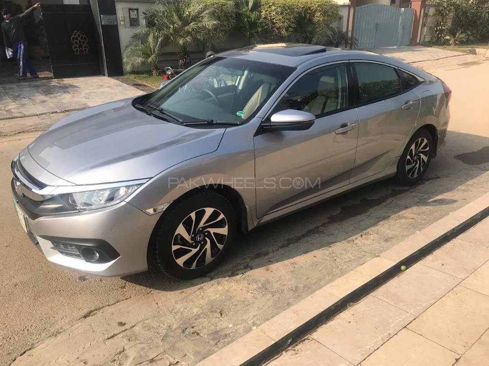 Honda Civic 2018 for Sale in Lahore Image-1