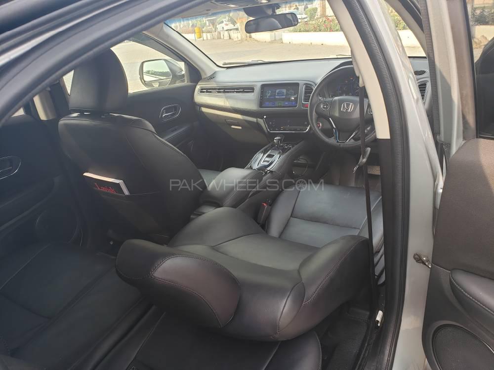 Honda Vezel 2018 for Sale in Gujranwala Honda Vezel 2018 for Sale in Gujranwala Image-9