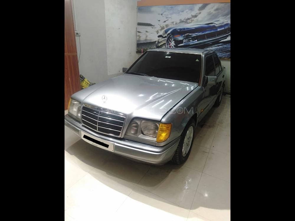 Mercedes Benz 250 D 1990 for Sale in Peshawar Mercedes Benz 250 D 1990 for Sale in Peshawar Image-14