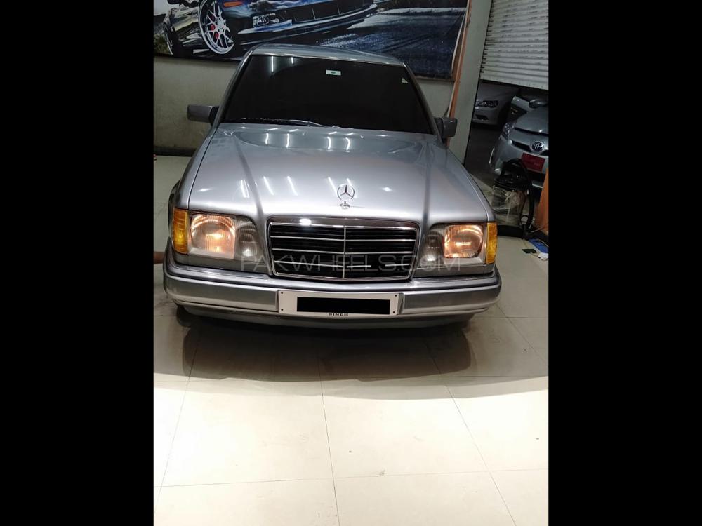 Mercedes Benz 250 D 1990 for Sale in Peshawar Mercedes Benz 250 D 1990 for Sale in Peshawar Image-16