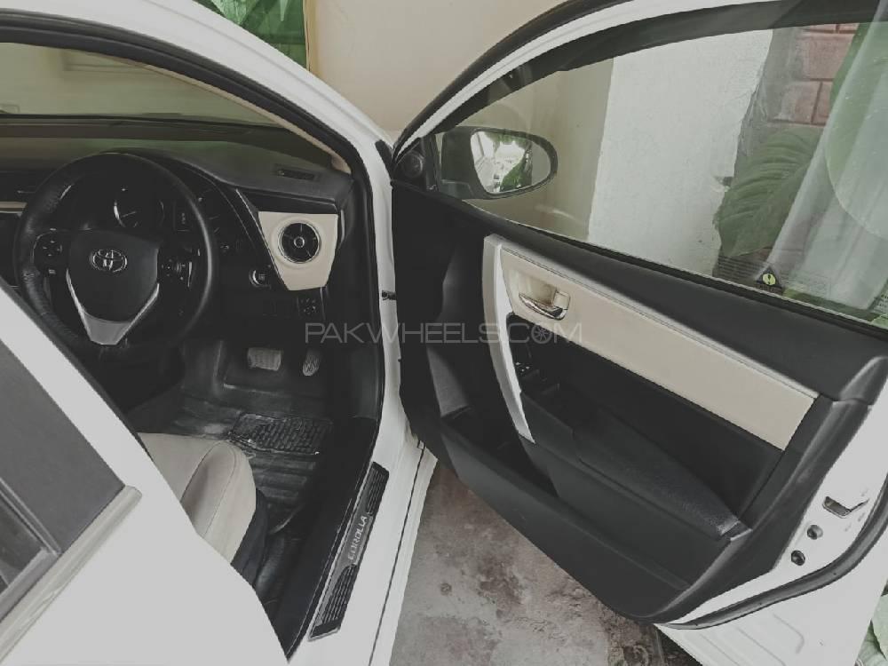 Toyota Corolla 2018 for Sale in Lahore Toyota Corolla 2018 for Sale in Lahore Image-4