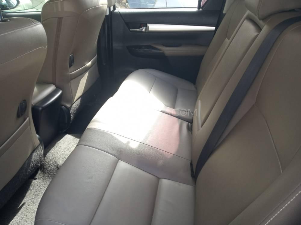 Toyota Hilux 2017 for Sale in Karachi Toyota Hilux 2017 for Sale in Karachi Image-8