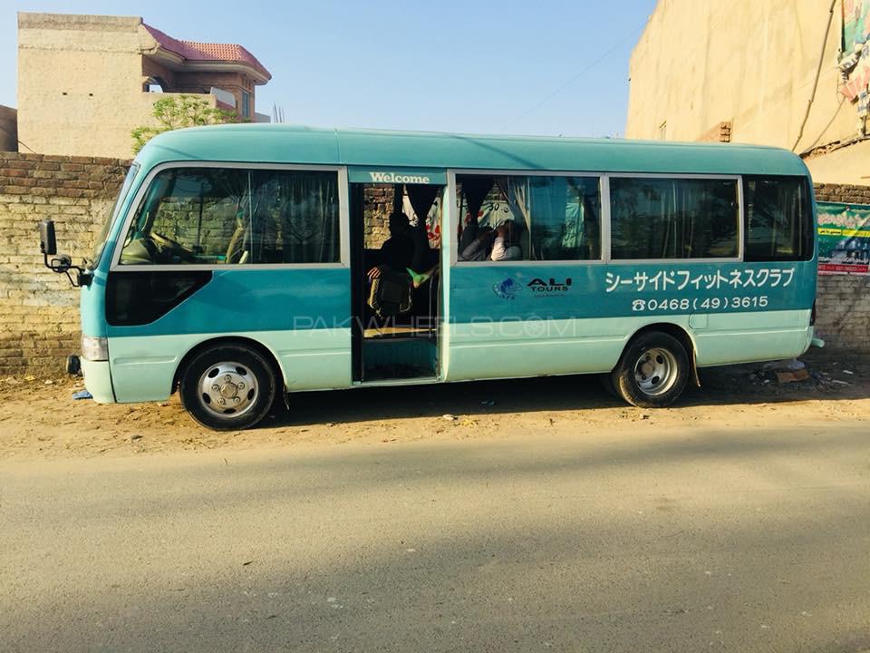 Toyota Coaster 1997 for Sale in Lahore Image-1