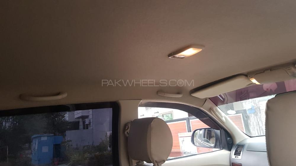 Toyota Hilux 2009 for Sale in Islamabad Toyota Hilux 2009 for Sale in Islamabad Image-3