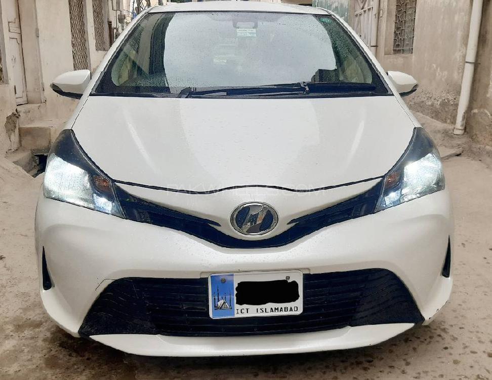 Toyota Vitz 2016 for Sale in Wah cantt Image-1