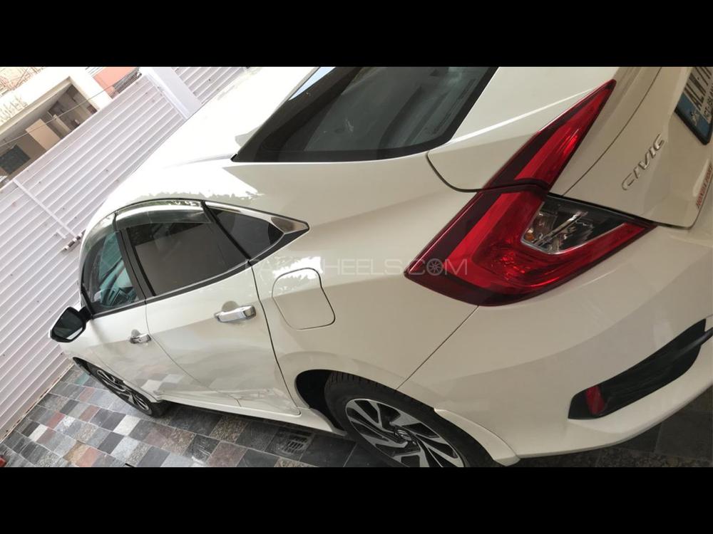 Honda Civic 2018 for Sale in Lahore Honda Civic 2018 for Sale in Lahore Image-3