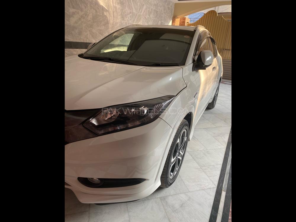 Honda Vezel 2015 for Sale in Peshawar Honda Vezel 2015 for Sale in Peshawar Image-2