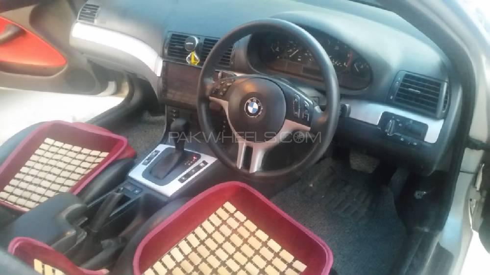 BMW 3 Series 2002 for Sale in Islamabad BMW 3 Series 2002 for Sale in Islamabad Image-3
