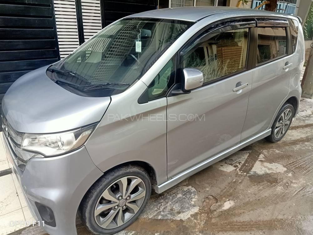 Nissan Dayz Highway Star 2014 for Sale in Lahore Nissan Dayz Highway Star 2014 for Sale in Lahore Image-2