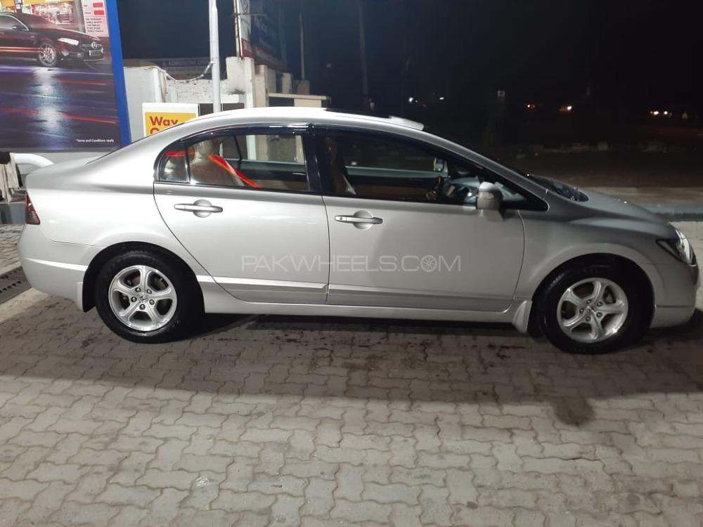 Honda Civic 2011 for Sale in Gujranwala Honda Civic 2011 for Sale in Gujranwala Image-10