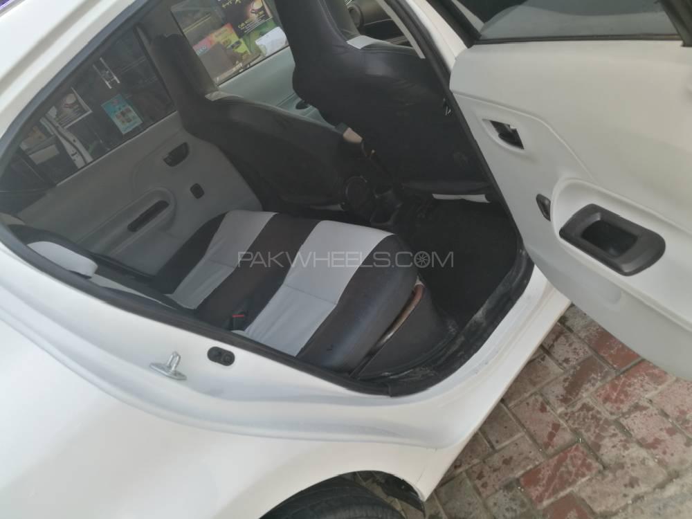 Toyota Aqua 2013 for Sale in Peshawar Toyota Aqua 2013 for Sale in Peshawar Image-8