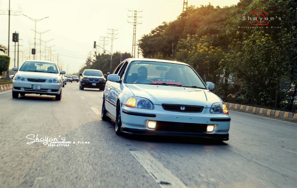 Honda Civic - 1998  Image-1