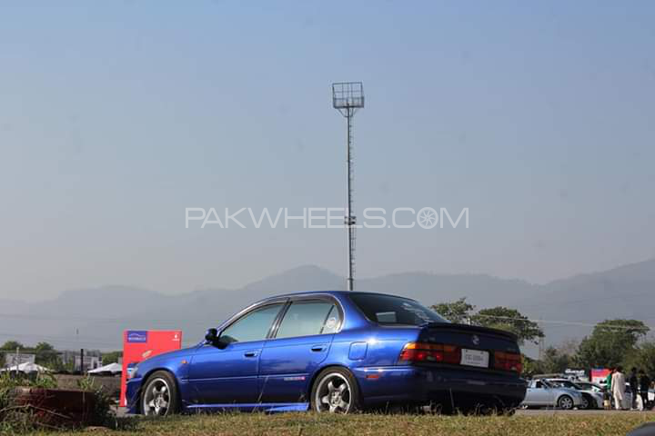 Toyota Corolla - 1994  Toyota Corolla - 1994  Image-3