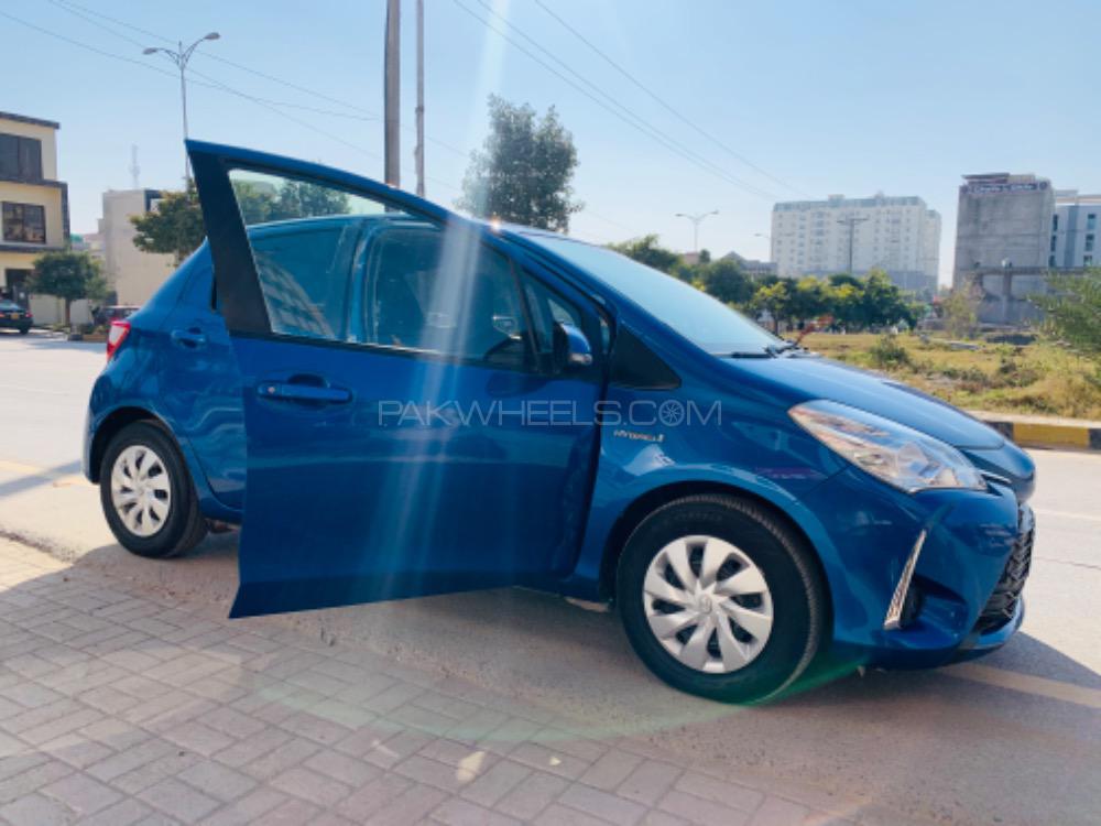 Toyota Vitz 2017 for Sale in Islamabad Toyota Vitz 2017 for Sale in Islamabad Image-8