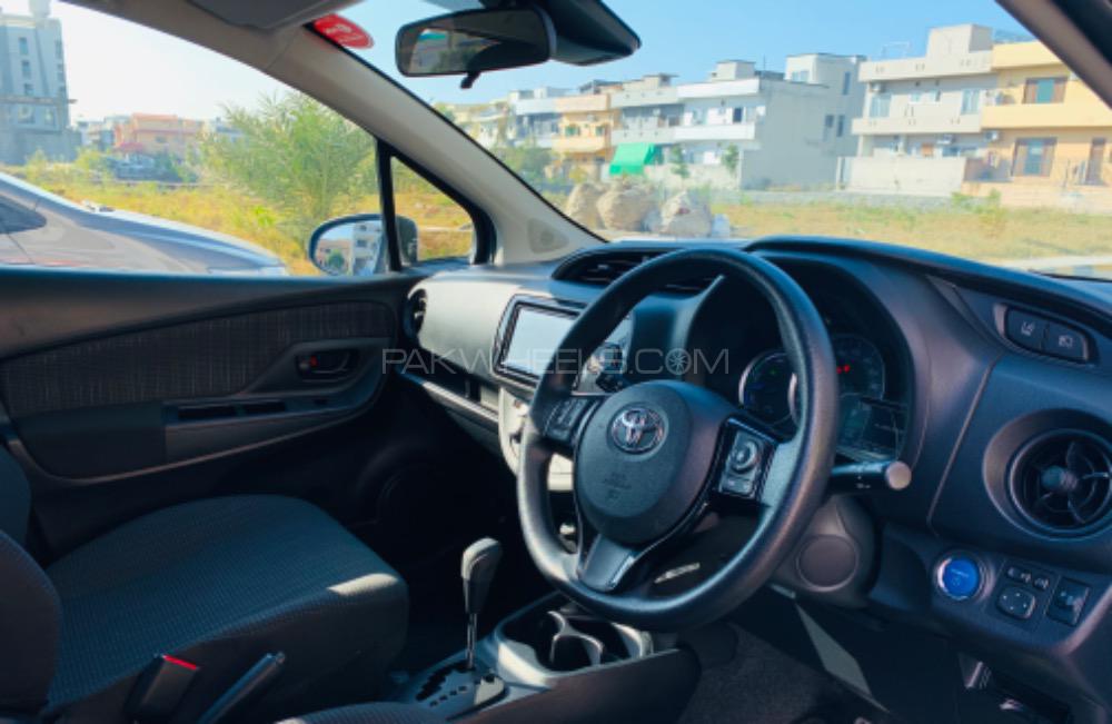 Toyota Vitz 2017 for Sale in Islamabad Toyota Vitz 2017 for Sale in Islamabad Image-3