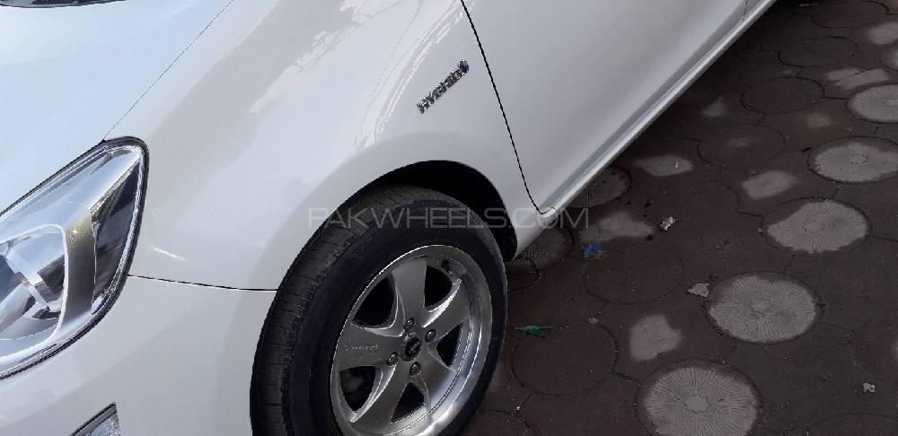 ٹویوٹا اکوا 2015 for Sale in پشاور ٹویوٹا اکوا 2015 for Sale in پشاور Image-3