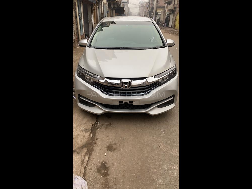 Honda Fit 2015 for Sale in Faisalabad Image-1