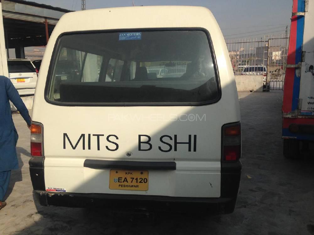 Mitsubishi Hiace 1988 for Sale in Peshawar Mitsubishi Hiace 1988 for Sale in Peshawar Image-4