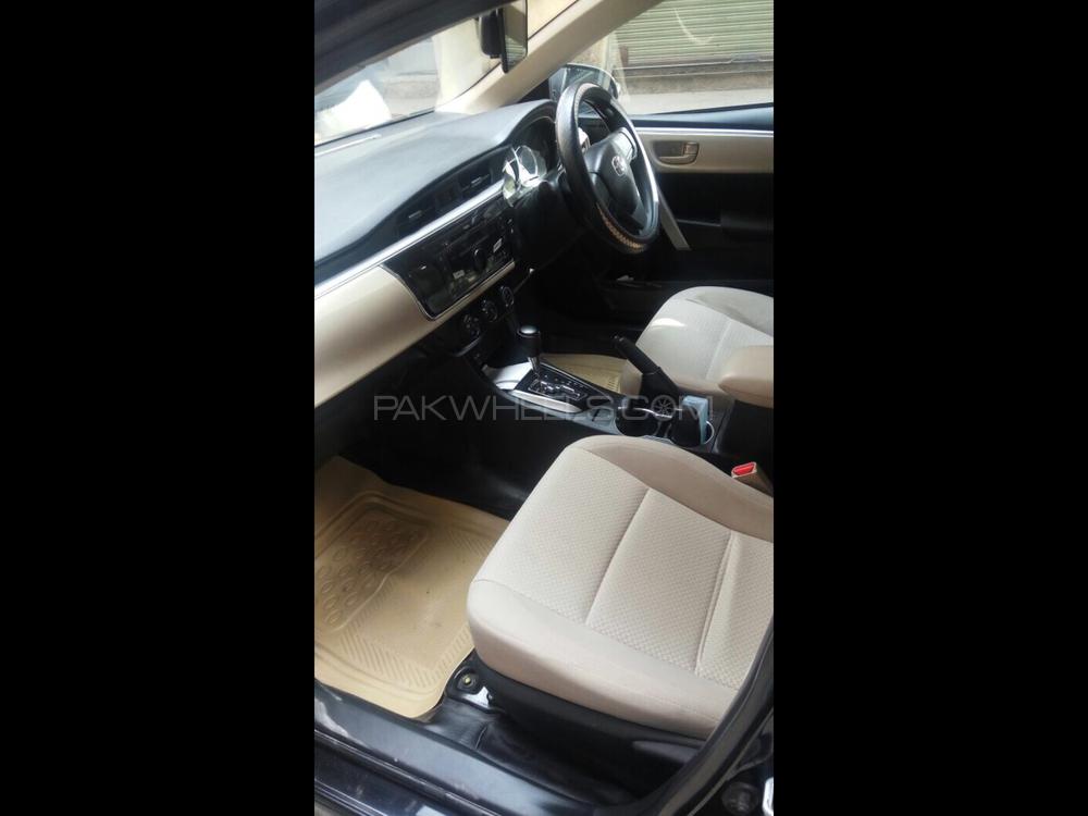Toyota Corolla 2015 for Sale in Rawalpindi Toyota Corolla 2015 for Sale in Rawalpindi Image-10