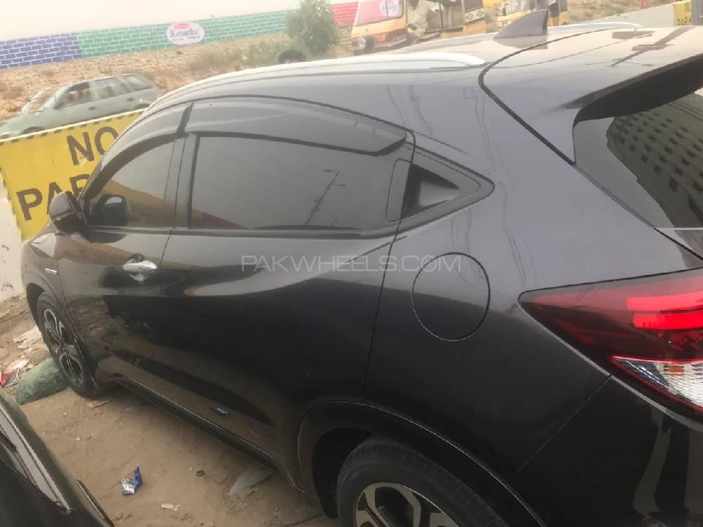 Honda Vezel 2014 for Sale in Karachi Honda Vezel 2014 for Sale in Karachi Image-4