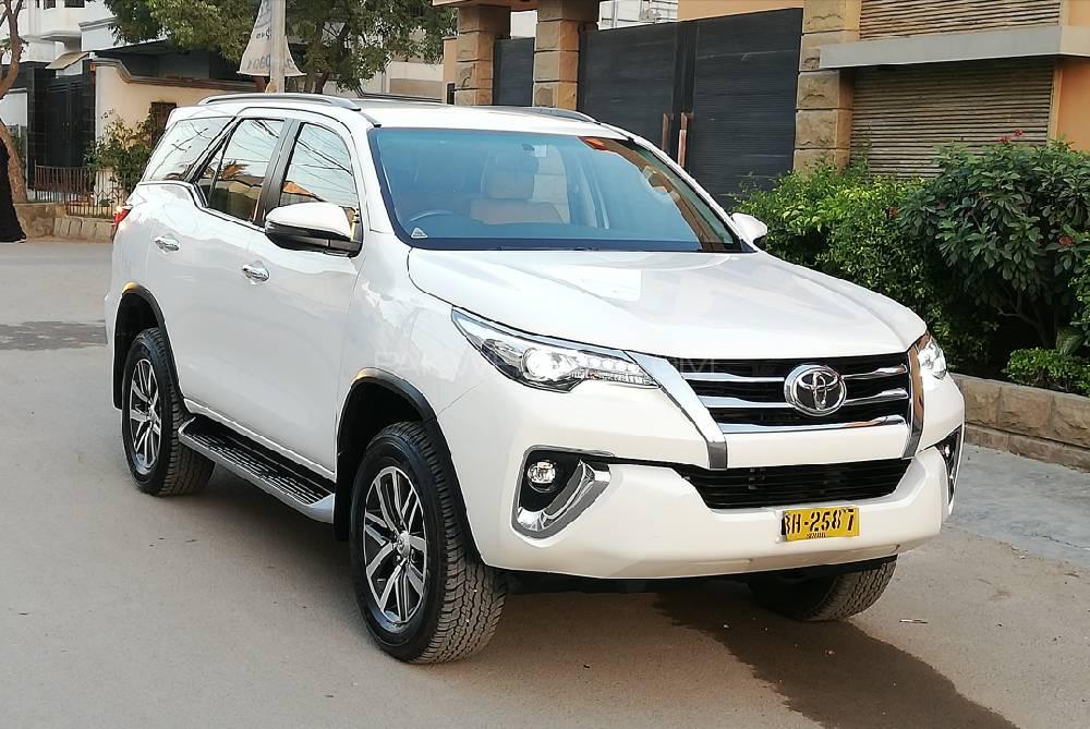 Toyota Fortuner 2019 for Sale in Karachi Image-1
