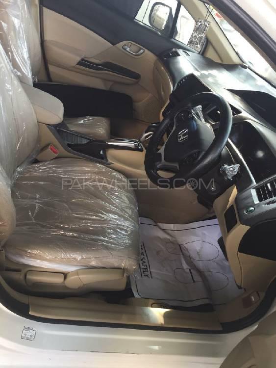 Honda Civic 2015 for Sale in Karachi Honda Civic 2015 for Sale in Karachi Image-19