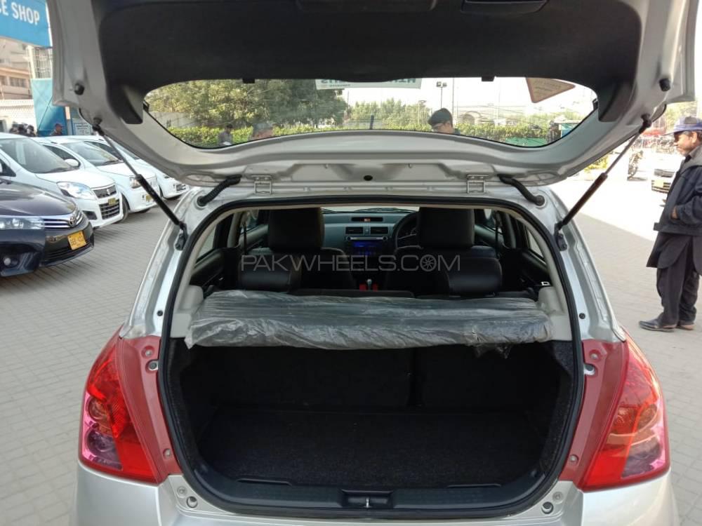 Suzuki Swift 2017 for Sale in Karachi Suzuki Swift 2017 for Sale in Karachi Image-5
