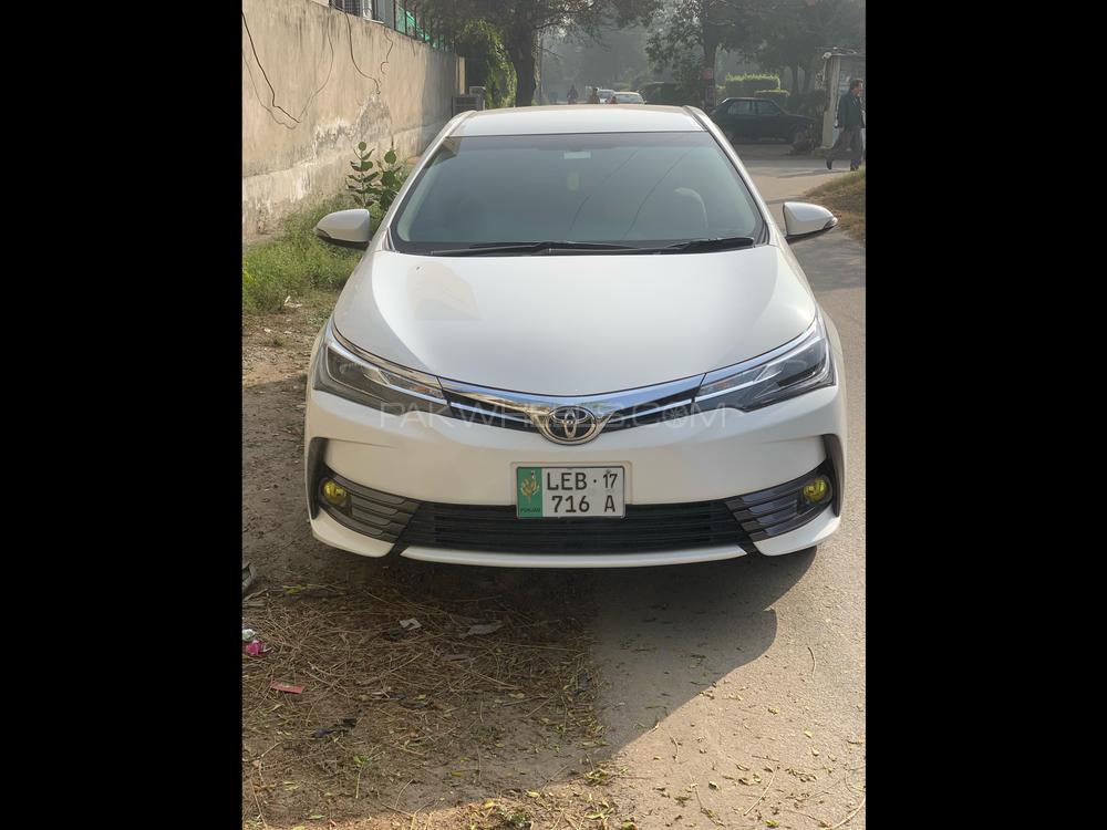 Toyota Corolla 2017 for Sale in Lahore Image-1