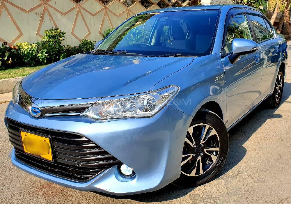 Toyota Corolla Axio 2015 for Sale in Karachi Toyota Corolla Axio 2015 for Sale in Karachi Image-2